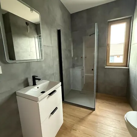 Mieszkanie Na Wynajem 35m2 Διαμέρισμα *